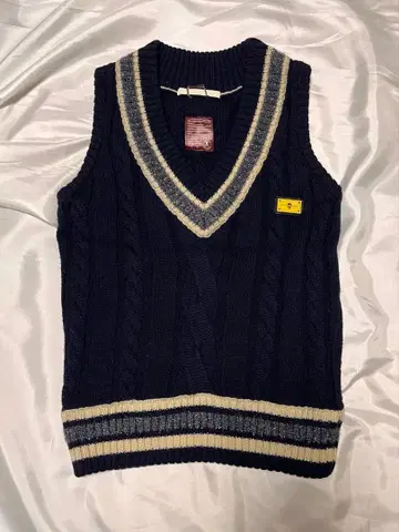 [ 마크&로나 ] 니트 베스트