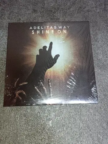 Adelitas Way Shine On 미개봉 레어