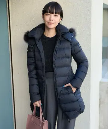 TATRAS 네이비 다운 자켓 퍼 포함