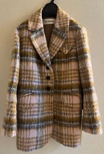 릴리 브라운 블레이저 타입 샤기 코트