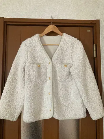 저널 스탠다드 리룸 컬리 페이크 무스탕 V넥 자켓