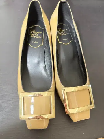 로저 비비에 베이지 하이힐 펌프스 35