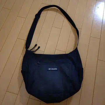 컬럼비아 블랙 숄더백