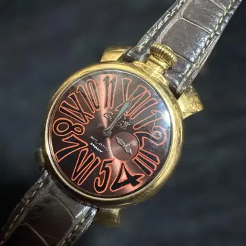 GaGa 아날로그 손목시계 브라운 가죽