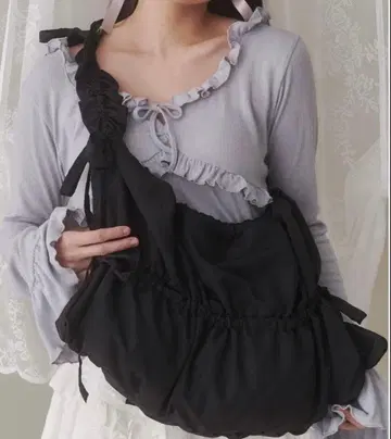 개더 개더 토트백 블랙