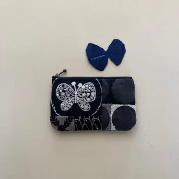 핸드메이드 미나 페르호넨 파우치