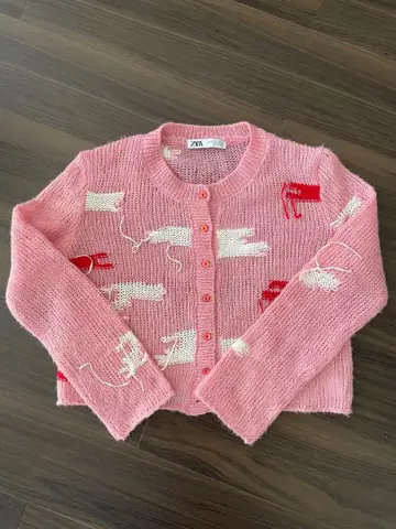 ZARA 핑크 자수 가디건