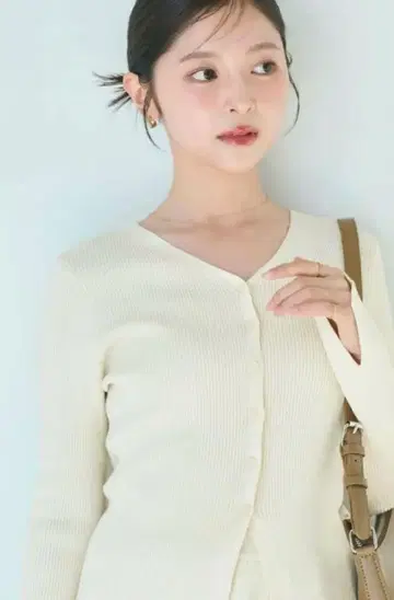 베이스먼트 리브 니트 가디건