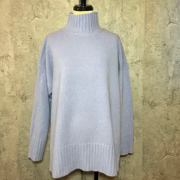 TIARA AUQA 캐시미어 혼방 빅 터틀 니트