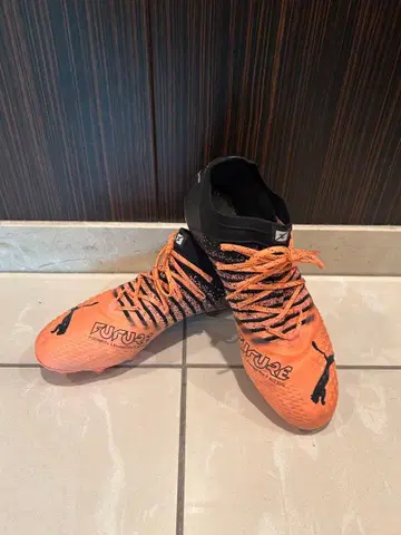 PUMA Future 축구 스파이크