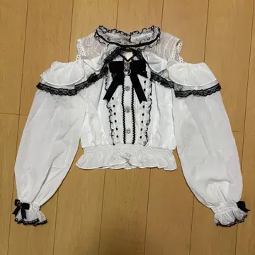 LIZLISA 오픈 숄더 프릴 블라우스