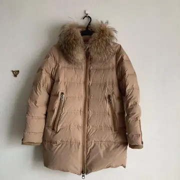 어반 리서치 베이지 퍼 포함 다운 자켓