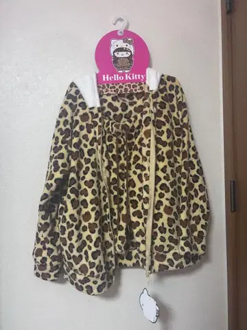 헬로키티 레오파드 무늬 플리스 룸웨어 L 사이즈