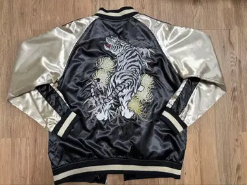 [레어템] 화조풍월 호랑이 대나무 자수 스카잔 자켓 블랙 샴페인 골드