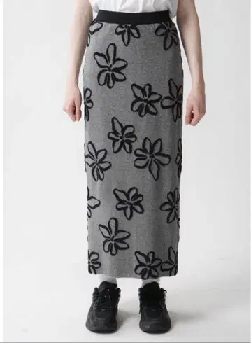 : ETHR OF 이사옵 꽃무늬 니트 타이트 스커트