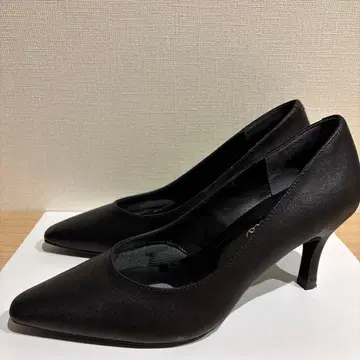 [ 새상품급 ] 아르테미스 바이 다이애나 블랙 스무스 펌프스 포멀 23