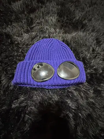 C.P.company 니트 모자