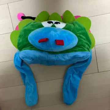 캐릭터풍 플러시 모자