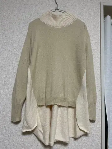 아틀리에식스 베이지 크림 니트 긴팔 하이넥 Free