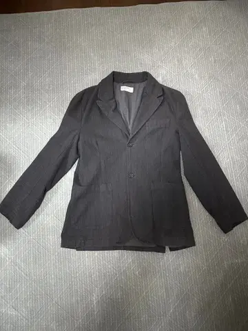 유니버설 웍스. 다크 그레이 자켓