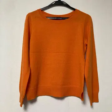 TABASA 오렌지 크루넥 긴팔 니트