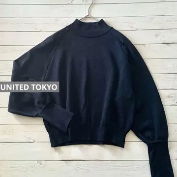 UNITED TOKYO 볼륨 슬리브 하이넥 니트
