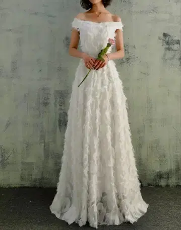 웨딩 드레스 오프숄더 페더