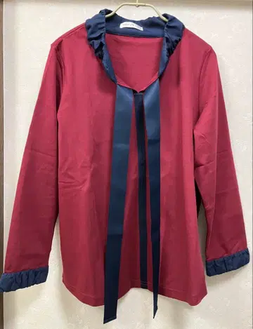 MJR 리본 포함 와인 레드 긴팔 셔츠