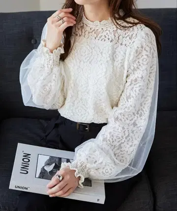 RANAN 튤 도킹 플라워 레이스 캔디 슬리브 블라우스