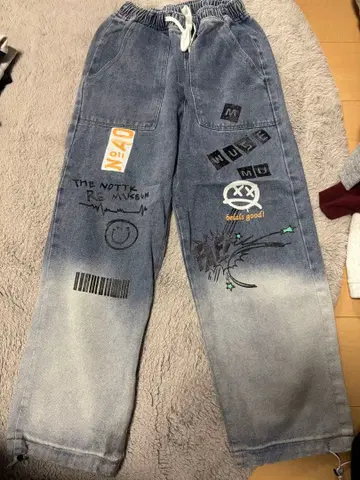 그래픽 데님 팬츠 스트레이트 핏