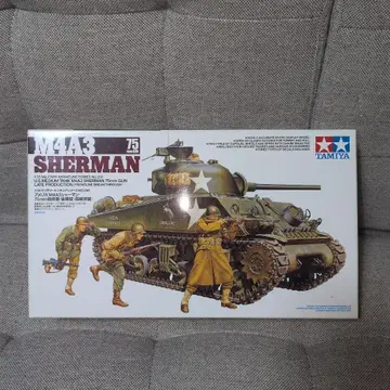 TAMIYA M4A3 SHERMAN 1/35