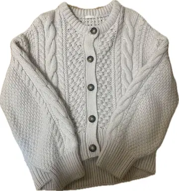 아이보리 케이블 니트 가디건