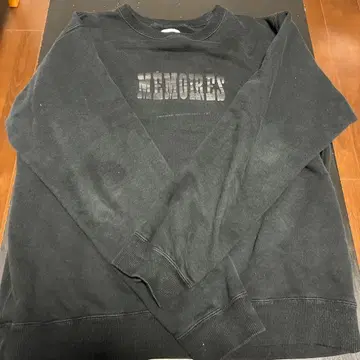 유니폼 익스페리먼트 블랙 맨투맨