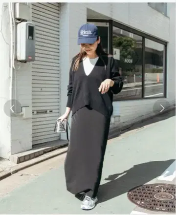 Onda x JS 클린 트윌 타이트 스커트