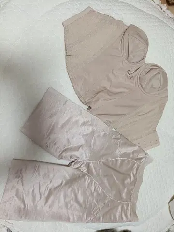 [ 가격 인하 ] 베이지 브라이덜 이너 2세트