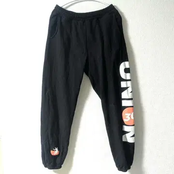 구멍 있음 union 스웨트 팬츠 L