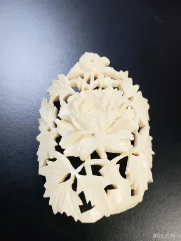 큰 오비 고정 띠 시스루 조각 꽃 세공 아이보리 컬러