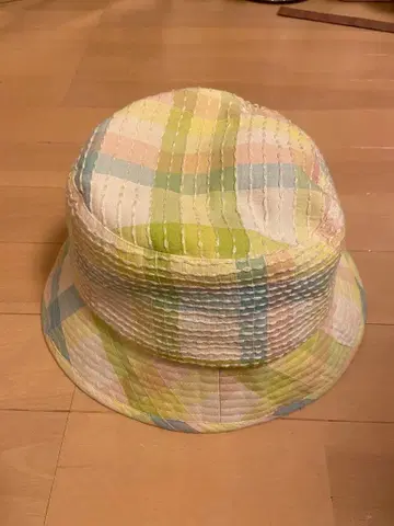 파스텔 체크 버킷햇