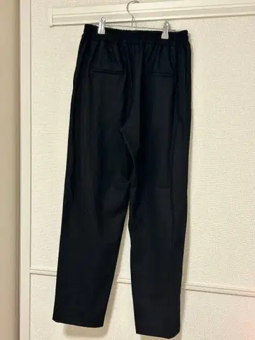 새상품급 ARGUE 블랙 슬랙스 팬츠 일본제 사이즈 1