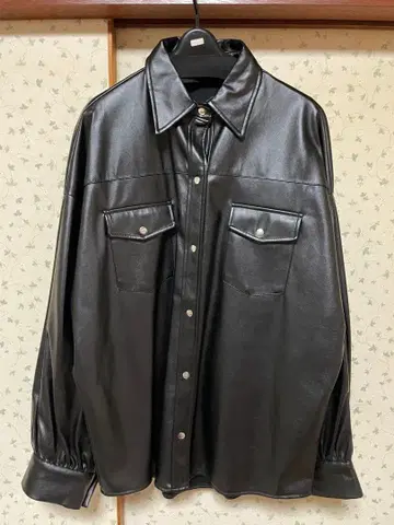 EMODA 인조 가죽 셔츠 자켓