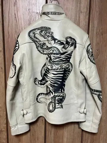[초레어] AVIREX 손글씨 가죽 자켓 호랑이 x 뱀