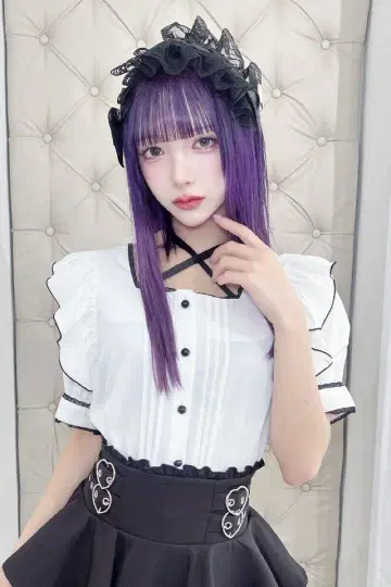 MA*RS 새틴 리본 포함 프릴 블라우스 화이트 블랙