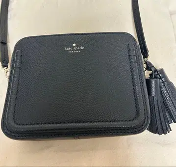 케이트 스페이드 오차드 스트릿 태슬 크로스바디 가죽