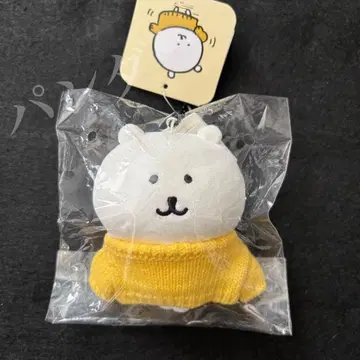 스웨터 입은 곰 마스코트