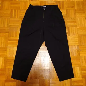 NEW BALANCE 와이드 테이퍼드 WTT104 블랙 사이즈S