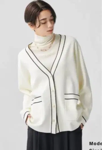 PLST 펄 버튼 V넥 가디건