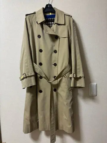 에스트네이션 아쿠아 스큐텀 트렌치코트