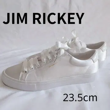 새상품급 폭신폭신 펄 화이트 스니커즈 새틴 레이스 리본 23.5cm