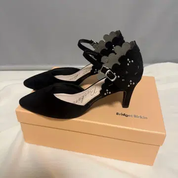 [ 새상품 ] Bridget Birkin 세퍼레이트 플라워 컷 펌프스