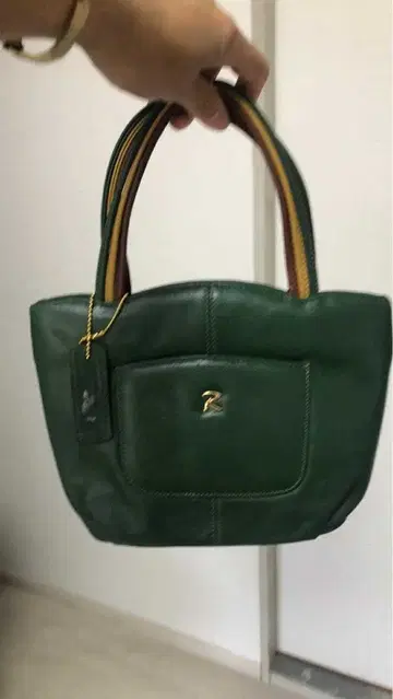 그린 가죽 핸드백